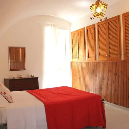 度假居 La Casa Sulla Scogliera