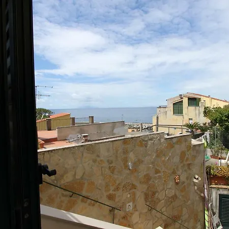 La Casa Sulla Scogliera Holiday home *