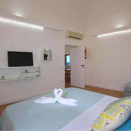La Casa Sulla Scogliera * Massa Lubrense